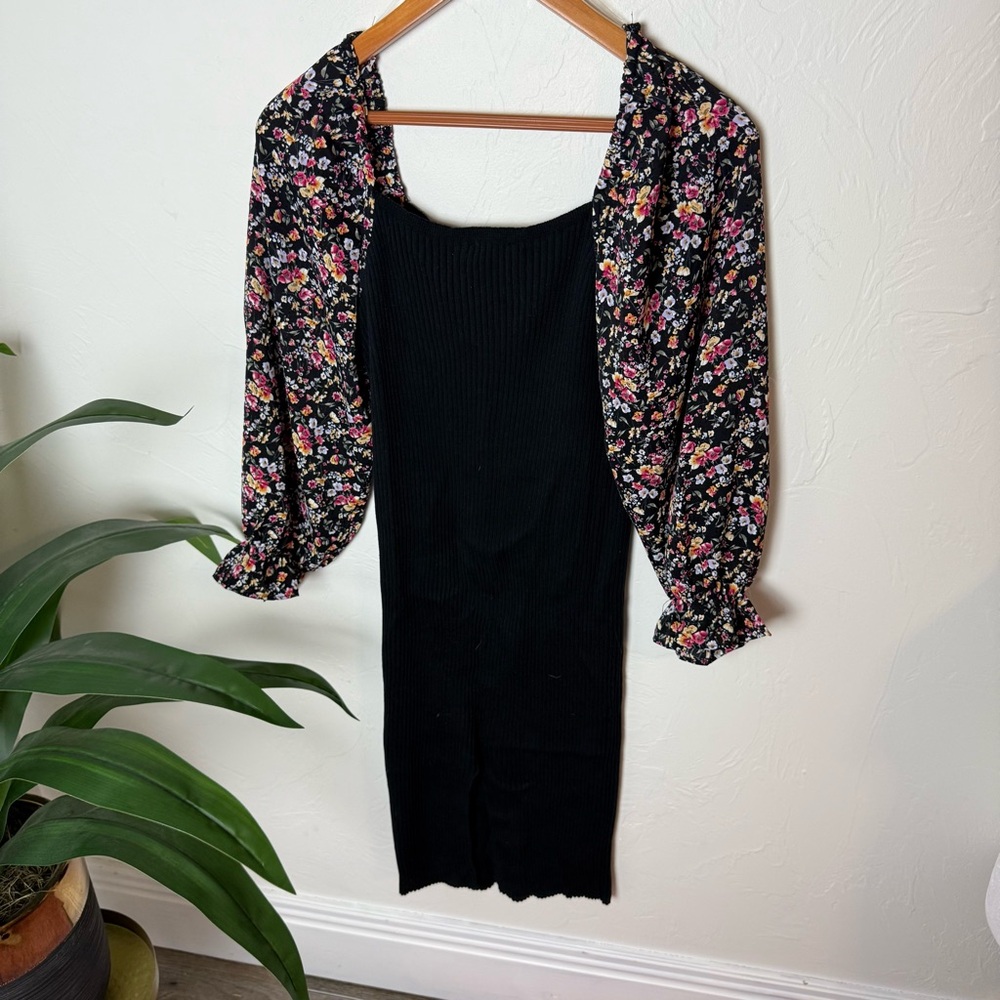 Serena Ribbed Dress - Picture 7 of 7